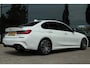 BMW 3-Serie 320I EXECUTIVE EDITION M-SPORT | CARPLAY | HUD | NAVI | CRUISE | LED | STOELVERW. | AMBIENT LIGHT