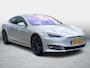 Tesla Model S 100D SoH 90% / Premium Upgrade Package (€ 5.300) / Interieur Upgrade Package (€ 3.500) / 3 Fase / Panorama dak / 5x Stoelverwarming / Full-LED /