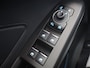 Ford Focus 1.0 EcoBoost Hybrid ST Line X | Afneembare Trekhaak | Winterpakket | Cruise Control Adaptief | Parkeercamera | HUD | Navigatie | Apple Carplay/Android Auto |