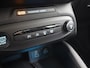 Ford Focus 1.0 EcoBoost Hybrid ST Line X | Afneembare Trekhaak | Winterpakket | Cruise Control Adaptief | Parkeercamera | HUD | Navigatie | Apple Carplay/Android Auto |