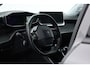 Peugeot 2008 1.2 PureTech Allure | Rijklaar! | Orig. NL | Afn. Trekhaak | Dig. Cockpit | NAV+App.Connect | Camera+PDC | Cruise | DAB | Elek.Spiegels V