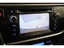 Toyota Auris 1.8 Hybrid Dynamic | Trekhaak | Navigatie | Keyless | Cruise Control | Clima | Camera | 17 inch | Bluetooth