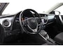 Toyota Auris 1.8 Hybrid Dynamic | Trekhaak | Navigatie | Keyless | Cruise Control | Clima | Camera | 17 inch | Bluetooth