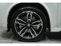 BMW X1 sDrive20i M Sport Panodak Led koplampen Camera Shadowline Stuur- en stoelverwarming 19 Inch Velgen
