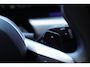 BMW X1 sDrive20i M Sport Panodak Led koplampen Camera Shadowline Stuur- en stoelverwarming 19 Inch Velgen