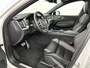 Volvo XC60 T8 390PK Recharge R-Design| Pano| 360Camera| Trekhaak| H&K Sound