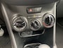 Peugeot 208 1.2 PureTech Signature Airco | AppleCarplay/ Android Auto | Cruise Control | DAB | Navi | PDC Achter |