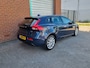 Volvo V40 1.6 D2 Kinetic 84kw 6-Bak Navi! Bj:2013 NAP