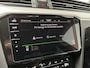 Volkswagen Passat Variant 1.4 TSI PHEV GTE / AUTOMAAT/ PANO/ LEER/ APP-CONNECT/ ACC/ PARK.SENSOREN + CAMERA/ STOELVERWARM./ MASSAGE/ KEYLESS/ ELEK.ACHTERKLEP/ DIGITAL DASH/ NAVI/ DAB/ CLIMA/ LED/ 17'' LMV