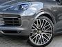 Porsche Cayenne Coupé 3.0 E-Hybrid | NL Auto | Dealer Onderhouden | 18-Wegs Memory Seats | Panoramadak | 360 Camera | Luchtvering | Bose | Sport Chrono | Stoelventilatie | Stuur verwarmd | Soft Close | Trekhaak |