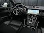 Porsche Cayenne Coupé 3.0 E-Hybrid | NL Auto | Dealer Onderhouden | 18-Wegs Memory Seats | Panoramadak | 360 Camera | Luchtvering | Bose | Sport Chrono | Stoelventilatie | Stuur verwarmd | Soft Close | Trekhaak |