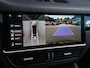 Porsche Cayenne Coupé 3.0 E-Hybrid | NL Auto | Dealer Onderhouden | 18-Wegs Memory Seats | Panoramadak | 360 Camera | Luchtvering | Bose | Sport Chrono | Stoelventilatie | Stuur verwarmd | Soft Close | Trekhaak |