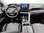 Peugeot 5008 1.2 130pk Blue Lease Allure Automaat | Trekhaak | Elektrische Klep | Navigatie | Climate Control | Cruise Control | LED | 19"LMV | Dodehoekdetectie | Keyless Entry/Start |