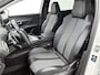 Peugeot 5008 1.2 130pk Blue Lease Allure Automaat | Trekhaak | Elektrische Klep | Navigatie | Climate Control | Cruise Control | LED | 19"LMV | Dodehoekdetectie | Keyless Entry/Start |