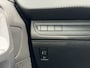 Peugeot 2008 1.2 PureTech Blue Lion Panoramadak | Trekhaak | Full map navigatie | Parkeersensoren | Carplay/android auto | Airco |