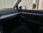 Volkswagen Golf 1.0 eTSI DSG Life Business Alcantara Stoelverwarming Sfeerverlichting DAB+