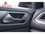 Volkswagen T-Roc 1.5 TSI | 150PK | Style | Trekhaak | Climate | Adap. Cruise | Stoelverw. | App-conn | Camera + PDC