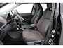 Toyota Yaris Cross 1.5 Hybrid Executive | Trekhaak | Dodehoek detectie | Stoelverwarming | Head-up display | JBL | Apple Carplay / Android Auto | Parkeersensoren voor/achter | 18 inch