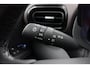 Toyota Yaris Cross 1.5 Hybrid Executive | Trekhaak | Dodehoek detectie | Stoelverwarming | Head-up display | JBL | Apple Carplay / Android Auto | Parkeersensoren voor/achter | 18 inch