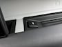 Land Rover Defender 2.0 D200 110 SE Meridian audio 360 Camera Design pack Memory seats Grijs kenteken Trekhaak