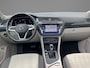 Volkswagen Tiguan 1.4TSIeHybrid 180kW/245PK Elegance · Panoramadak · Camera + Parkeersensoren · Apple/Android Car Play ·