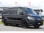 Volkswagen Crafter 35 2.0 TDI L3H2 Black Edition Camera, Cruise, Carplay, LED, Stoelverwarming, 177pk, Automaat, Clima, Trekhaak, Voorruit verwarming, Uniek!