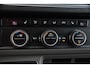 Volkswagen Crafter 35 2.0 TDI L3H2 Black Edition Camera, Cruise, Carplay, LED, Stoelverwarming, 177pk, Automaat, Clima, Trekhaak, Voorruit verwarming, Uniek!
