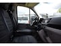 Volkswagen Crafter 35 2.0 TDI L3H2 Black Edition Camera, Cruise, Carplay, LED, Stoelverwarming, 177pk, Automaat, Clima, Trekhaak, Voorruit verwarming, Uniek!