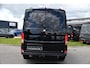 Volkswagen Crafter 35 2.0 TDI L3H2 Black Edition Camera, Cruise, Carplay, LED, Stoelverwarming, 177pk, Automaat, Clima, Trekhaak, Voorruit verwarming, Uniek!