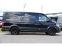 Volkswagen Crafter 35 2.0 TDI L3H2 Black Edition Camera, Cruise, Carplay, LED, Stoelverwarming, 177pk, Automaat, Clima, Trekhaak, Voorruit verwarming, Uniek!