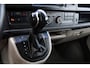 Volkswagen Transporter 2.0 TDI L2H1 Highline Black Edition Cruise, Sensoren, Airco, 140pk, Automaat, Trekhaak, Voorruit verwarming, Uniek!