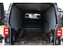 Volkswagen Transporter 2.0 TDI L2H1 Highline Black Edition Cruise, Sensoren, Airco, 140pk, Automaat, Trekhaak, Voorruit verwarming, Uniek!