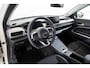 Jeep Avenger Summit 54 kWh | Camera | Elektrische Achterklep | Stoelverwarming | Verwarmd Voorraam | Parkeersensoren | Apple Carplay & Android Auto | Navigatie |