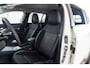 Jeep Avenger Summit 54 kWh | Camera | Elektrische Achterklep | Stoelverwarming | Verwarmd Voorraam | Parkeersensoren | Apple Carplay & Android Auto | Navigatie |