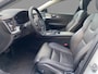 Volvo V60 2.0 T8 Plug-in hybrid AWD Ultra Dark | Bowers & Wilkins | Panorama | Massage | 360 Camera | Stoelventilatie