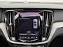 Volvo V60 2.0 T8 Hybrid 455pk AWD Ultra Dark | Bowers & Wilkins | Panorama | Massage | 360 Camera | Stoelventilatie | SOH 100%| Black Edition