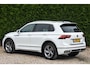 Volkswagen Tiguan 1.5 TSI R-Line Business+ / 1e eig. / pano-dak / zwart leer / adaptieve cruise control / R-line / trekhaak