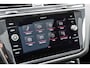 Volkswagen Tiguan 1.5 TSI R-Line Business+ / 1e eig. / pano-dak / zwart leer / adaptieve cruise control / R-line / trekhaak