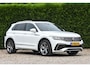 Volkswagen Tiguan 1.5 TSI R-Line Business+ / 1e eig. / pano-dak / zwart leer / adaptieve cruise control / R-line / trekhaak