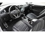 Volkswagen Tiguan 1.5 TSI R-Line Business+ / 1e eig. / pano-dak / zwart leer / adaptieve cruise control / R-line / trekhaak