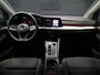 Volkswagen Golf Variant 1.0 eTSI Life Business [ADAPTIVE CRUISE, APPLE CARPLAY, TREKHAAK, ANDROID, MEMORY SEAT, STOELVERWARMING, PDC V+A, DIGITAL DASH, CLIMATE CONTROL, NIEUWSTAAT]