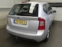 Kia Carens 2.0 CVVT X-tra - Trekhaak - Airco