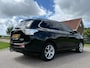 Mitsubishi Outlander 2.0 PHEV Instyle Automaat | SOH 99,4% | Schuif-/Kanteldak | Leder | Camera | Navi | Clima | Trekhaak | PDC |