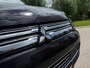 Mitsubishi Outlander 2.0 PHEV Instyle Automaat | SOH 99,4% | Schuif-/Kanteldak | Leder | Camera | Navi | Clima | Trekhaak | PDC |