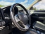 Mitsubishi Outlander 2.0 PHEV Instyle Automaat | SOH 99,4% | Schuif-/Kanteldak | Leder | Camera | Navi | Clima | Trekhaak | PDC |