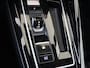 Volkswagen Golf 1.5 eHybrid GTE | Panoramadak | Black style | Head-up display | 360 camera | Stoel- en stuurwielverwarming | Navigatie | Dodehoek detectie |