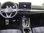 Volkswagen Golf 1.5 eHybrid GTE | Panoramadak | Black style | Head-up display | 360 camera | Stoel- en stuurwielverwarming | Navigatie | Dodehoek detectie |