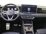 Volkswagen Tiguan 1.5 eHybrid R-Line Edition | SoH 100% | Panoramadak | Lederen bekleding ‘Varenna’ | Trekhaak | Head-up display | 360 camera | Adaptieve demping | Black style |