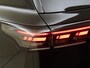 Volkswagen Tiguan 1.5 eHybrid R-Line Edition | SoH 100% | Panoramadak | Lederen bekleding ‘Varenna’ | Trekhaak | Head-up display | 360 camera | Adaptieve demping | Black style |