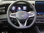 Volkswagen Tiguan 1.5 eHybrid R-Line Edition | SoH 100% | Panoramadak | Lederen bekleding ‘Varenna’ | Trekhaak | Head-up display | 360 camera | Adaptieve demping | Black style |